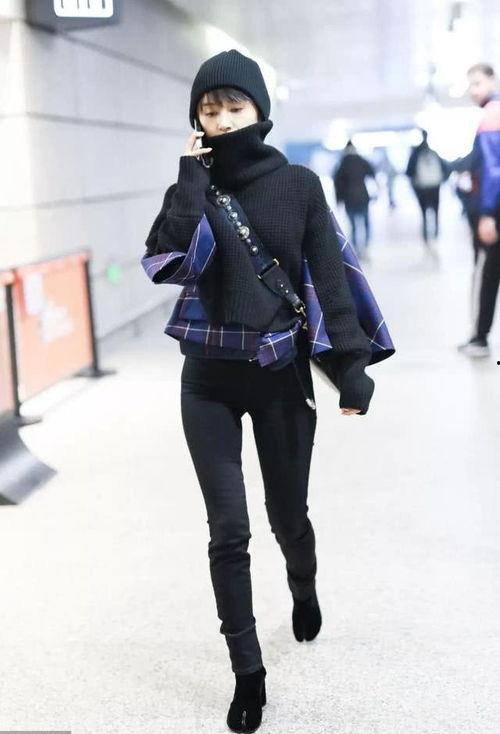 女明星的穿衣搭配,女明星们的穿衣搭配艺术